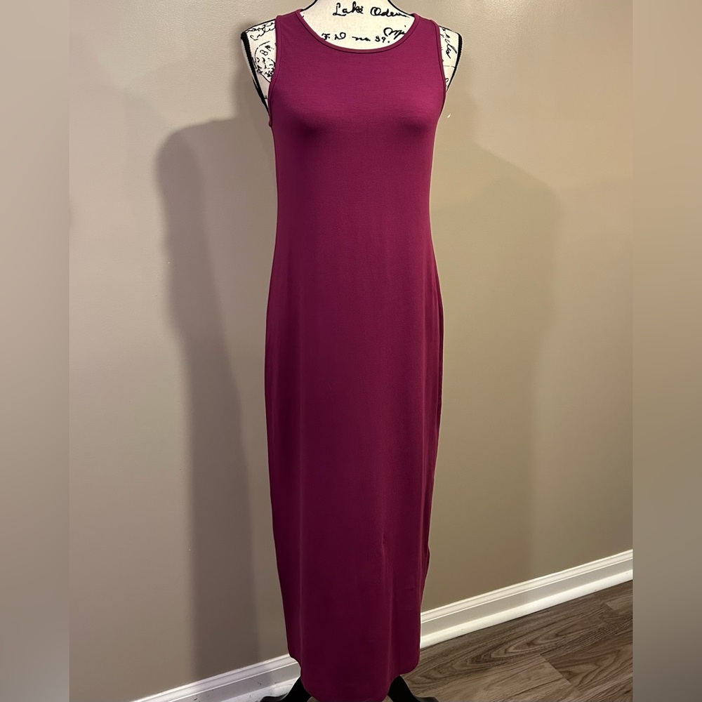 Eileen Fisher Round Neck Oval Stretch Sleeveless Midi Dress